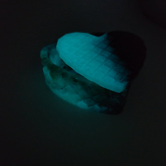 Glow in the dark heart holder